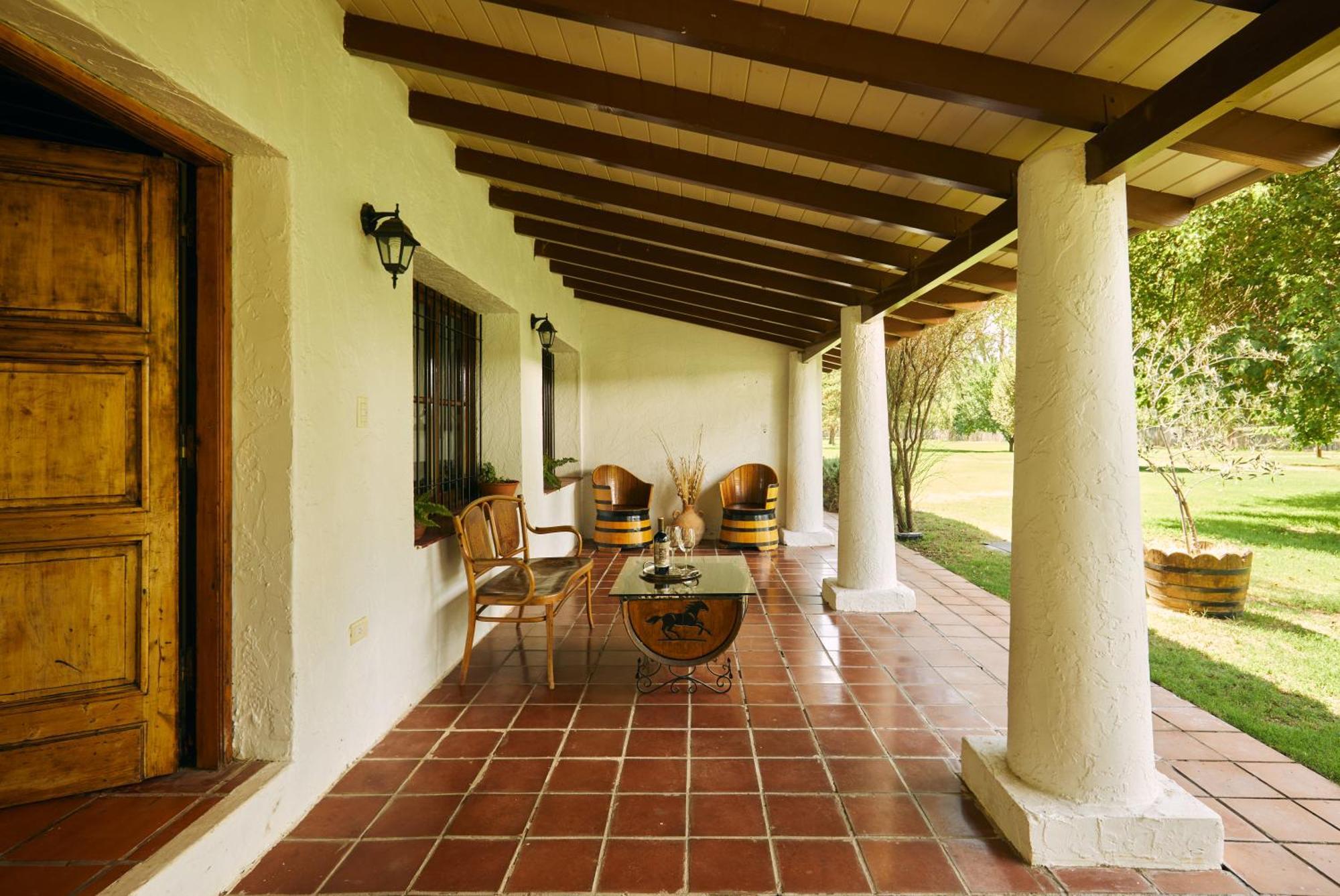 Posada La Celia Eugenio Bustos Luaran gambar