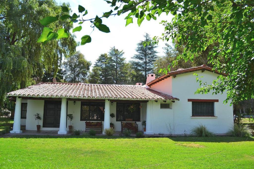 Posada La Celia Eugenio Bustos Luaran gambar
